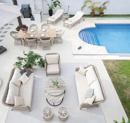 Villa Luxury Center